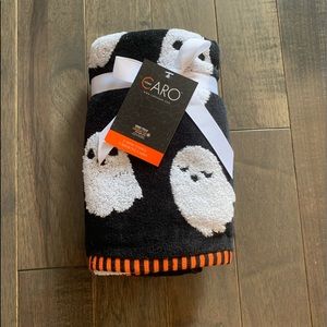 Caro Home ghost hand towels